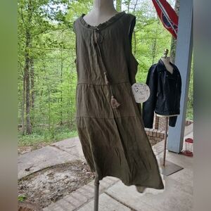 Naif.‎  Olive Green Sleeveless Dress